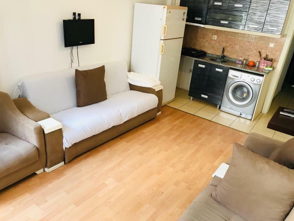 Akdemir House Apartment Истанбул Екстериор снимка
